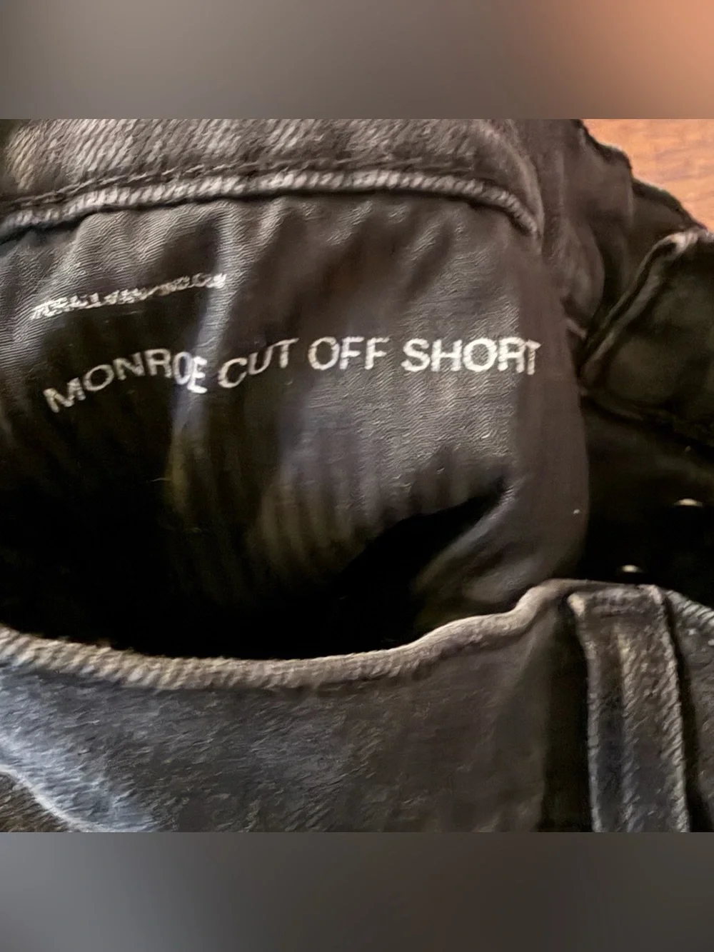 7 For All Mankind Monroe Cut Off Denim Shorts in Black sz 31